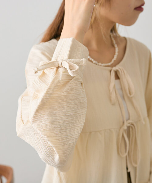 w closet（ダブルクローゼット）の「リボン2WAYティアードブラウス（シャツ/ブラウス・レディース・オレンジ/グリーン/オフホワイト・FREE）」の9枚目の写真