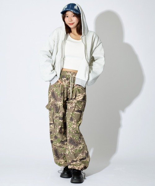 ALLuRing ChaRm（アリュリングチャーム）の「Camouflage wide Cago Pants / 迷彩柄ワイドカーゴパンツ（カーゴパンツ・レディース・カモフラージュ・XL/L/M）」の18枚目の写真