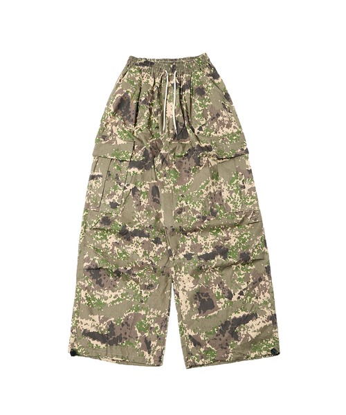 ALLuRing ChaRm（アリュリングチャーム）の「Camouflage wide Cago Pants / 迷彩柄ワイドカーゴパンツ（カーゴパンツ・レディース・カモフラージュ・XL/L/M）」の13枚目の写真