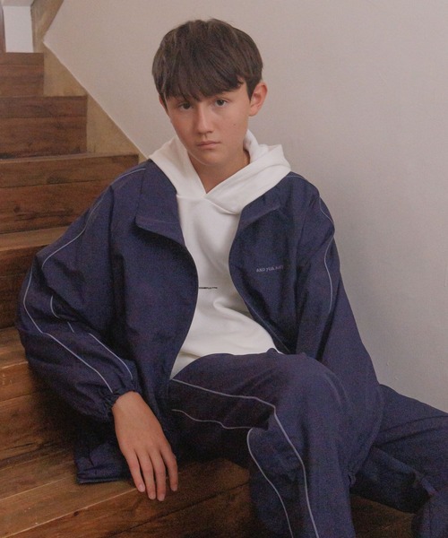 GLOBAL WORK（グローバルワーク）の「撥水パイピングブルゾン/AND YUA ANY/147072（ブルゾン・キッズ・ブラック/ネイビー・150cm/160cm）」の6枚目の写真