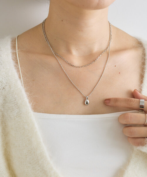 RIVE DROITE(リヴドロワ)の「【1つで華やか】レイヤードワントップネックレス(ネックレス・レディース・シルバー・FREE)」の3枚目の写真