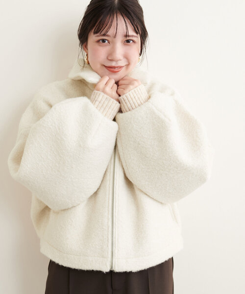 natural couture（ナチュラルクチュール）の「シープボアショートZIPコート（その他アウター・レディース・ベージュ/オフホワイト/チャコールグレー・FREE）」の5枚目の写真