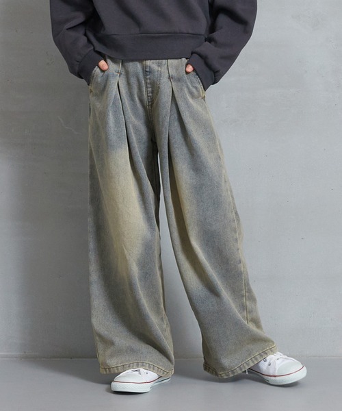 coca（coca）（コカ）の「【WEB限定セール】キッズ ヴィンテージ風タックワイドデニム（デニムパンツ・キッズ・ブラック/ライトブルー・130/140/120/150）」の4枚目の写真