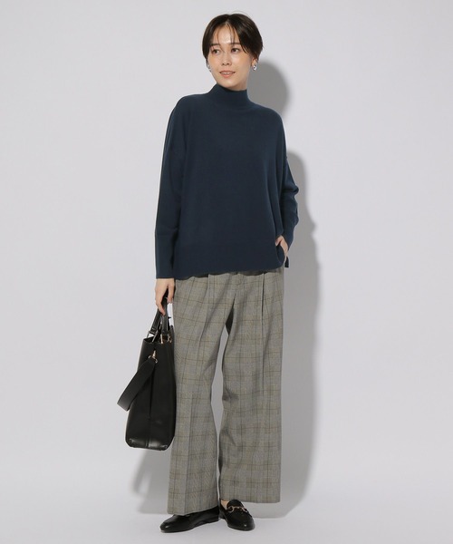 Elura（エルーラ）の「毛玉しらずタートルニット/133700（ニット/セーター・レディース・ネイビー/レッド/ダークネイビー・LARGE/MEDIUM）」の18枚目の写真