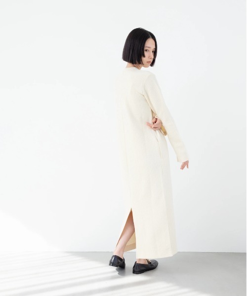 oblekt（オブレクト）の「OBLEKT×aluna/NagisaNagaya ワッフルジャージーロングスリーブドレス（ワンピース・レディース・ホワイト/ブラック・FREE）」の11枚目の写真