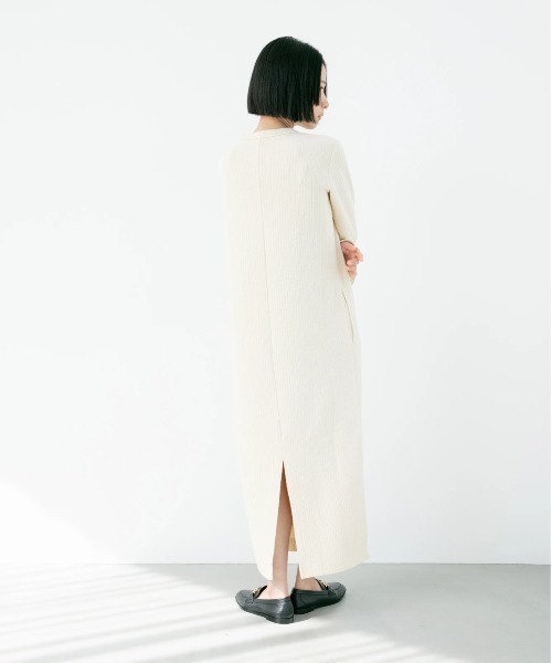 oblekt（オブレクト）の「OBLEKT×aluna/NagisaNagaya ワッフルジャージーロングスリーブドレス（ワンピース・レディース・ホワイト/ブラック・FREE）」の13枚目の写真