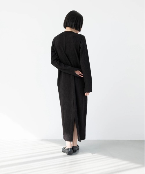 oblekt（オブレクト）の「OBLEKT×aluna/NagisaNagaya ワッフルジャージーロングスリーブドレス（ワンピース・レディース・ホワイト/ブラック・FREE）」の20枚目の写真