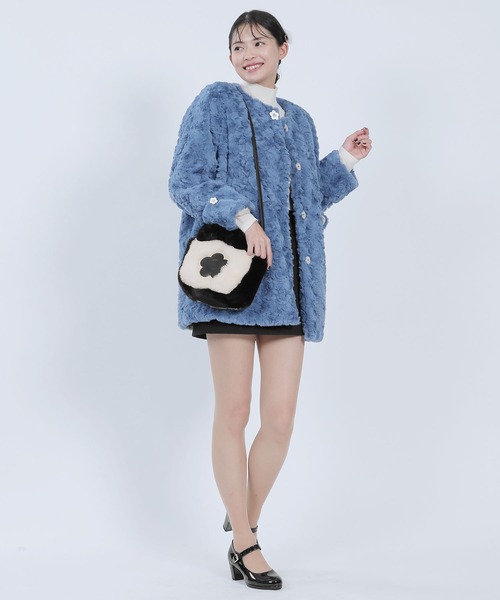 【ふわふわ♪】MARY QUANT デイジーパッチスムースファー トート 2-5日着 MARY QUANT デイジーパッチスムースファー トートバッグ