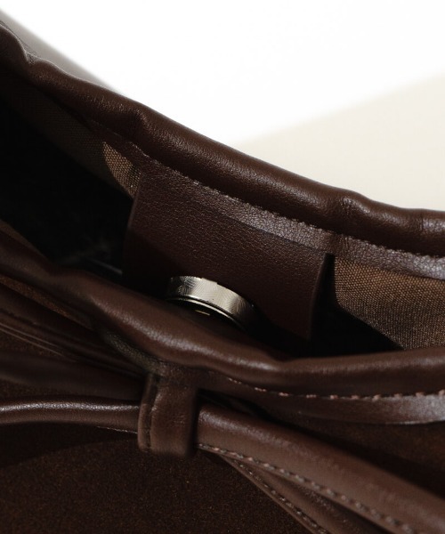 flower（フラワー）の「リボンスエードトート（トートバッグ・レディース・ブラウン・FREE）」の9枚目の写真