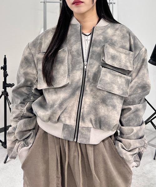 Figments（フィグメンツ）の「ダーティーマルチポケットブルゾン（ブルゾン・レディース・ピンク/オフホワイト・FREE）」の2枚目の写真