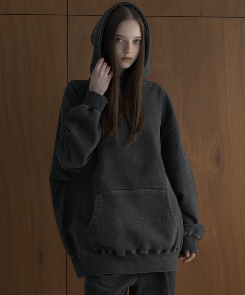 remer（リメール）の「loose basic oversize hoodie / ルーズベーシックオーバーサイズパーカー（パーカー・メンズ・グレー/ブラック/テラコッタ/ブルー/チャコールグレー/ダークグリーン/オレンジ・SMALL/X-SMALL/LARGE/MEDIUM）」の10枚目の写真