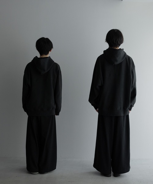 remer（リメール）の「loose basic oversize hoodie / ルーズベーシックオーバーサイズパーカー（パーカー・メンズ・グレー/ブラック/テラコッタ/ブルー/チャコールグレー/ダークグリーン/オレンジ・SMALL/X-SMALL/LARGE/MEDIUM）」の9枚目の写真