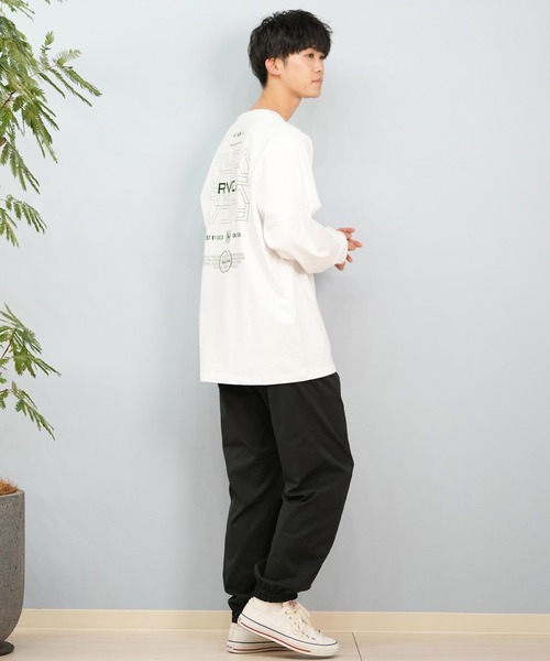 RVCA（ルーカ）の「RVCA/ルーカ ロンTee/長袖Tシャツ バックプリント オーバーサイズ ユニセックス BF041-151（Tシャツ/カットソー・メンズ・ホワイト/ブラック・L/M/S）」の9枚目の写真