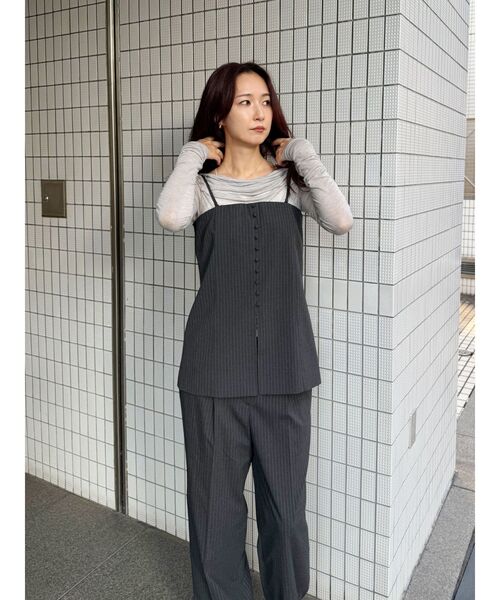 OUNNOUN(オウンノウン)の「【OUNNOUN】ロングビスチェトップス(シャツ/ブラウス・レディース・チャコールグレー/オフホワイト/ベージュ・FREE)」の8枚目の写真