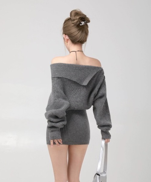 DALLA（ダラ）の「point botann off-shoulder one-piece（ワンピース・レディース・ホワイト/ブラック/グレー・MEDIUM/SMALL/X-SMALL）」の5枚目の写真