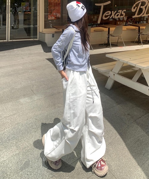 aimoha(アイモハ)の「リラックスフィットワイドパンツ(その他パンツ・レディース・ホワイト/ブラック・SMALL/MEDIUM/LARGE)」の5枚目の写真
