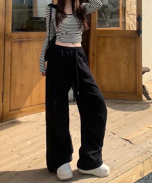aimoha(アイモハ)の「リラックスフィットワイドパンツ(その他パンツ・レディース・ホワイト/ブラック・SMALL/MEDIUM/LARGE)」の20枚目の写真
