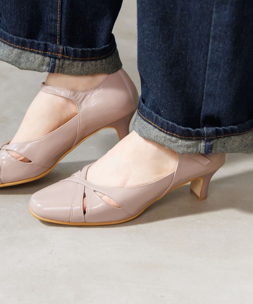 HIMIKO(ヒミコ)の「【Made in Japan】【HIMIKO】【撥水】【快適ウォークパンプス】5cmヒールカットワークストラップパンプス/605005(パンプス・レディース・ブラック/オレンジ/ライトグレー/アイボリー/ピンク・26.5cm/25.5cm/24.5cm/23.5cm/22.5cm/21.5cm/26.0cm/25.0cm/24.0cm/23.0cm/22.0cm)」の4枚目の写真