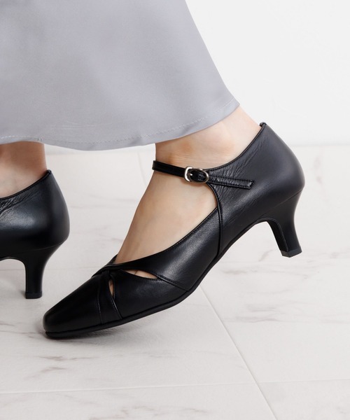 HIMIKO(ヒミコ)の「【Made in Japan】【HIMIKO】【撥水】【快適ウォークパンプス】5cmヒールカットワークストラップパンプス/605005(パンプス・レディース・ブラック/オレンジ/ライトグレー/アイボリー/ピンク・26.5cm/25.5cm/24.5cm/23.5cm/22.5cm/21.5cm/26.0cm/25.0cm/24.0cm/23.0cm/22.0cm)」の17枚目の写真