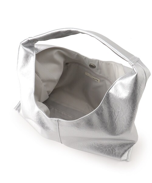 SHOO・LA・RUE（シューラルー）の「トライアングルトートバッグ（トートバッグ・レディース・ブロンズ/ブラック/シルバー・00）」の16枚目の写真