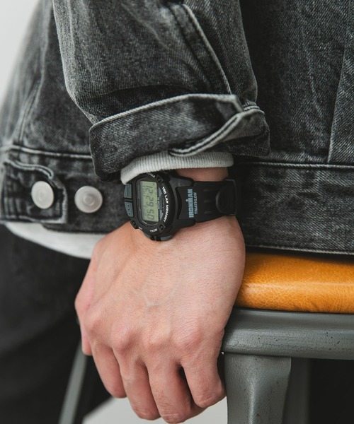 URBAN RESEARCH DOORS（アーバンリサーチドアーズ）の「TIMEX　Exclusive IRONMANFlix100（アナログ腕時計・メンズ・ブラック・ONE）」の9枚目の写真