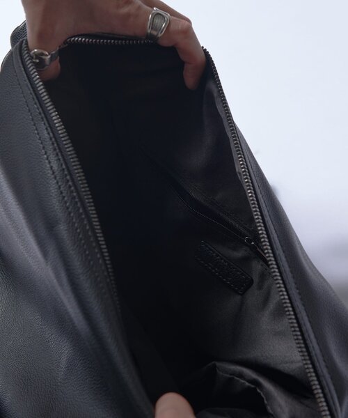 Lui's（ルイス）の「GO OUT shoulder bag（ショルダーバッグ）（ショルダーバッグ・メンズ・ブラック系その他/ブラック・FREE）」の15枚目の写真