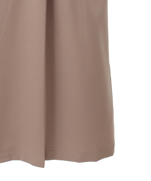 サロペットワンピース