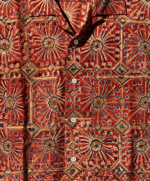 BEAMS PLUS（ビームスプラス）の「フラワー プリント オープンカラー シャツ（シャツ/ブラウス・メンズ・レッド/ブルー・S/L/M/XL）」の7枚目の写真