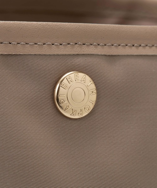 Breath TOPKAPI（ブレストプカピ）の「【Breath TOPKAPI】【TOPKAPI × 藤本美貴さんコラボ】スコッチグレイン 6ポケット 2way トートバッグ M/マザーズバッグ/撥水（トートバッグ・レディース・ネイビー/ブラック/ベージュ系その他5/サンドグレー・FREE）」の13枚目の写真