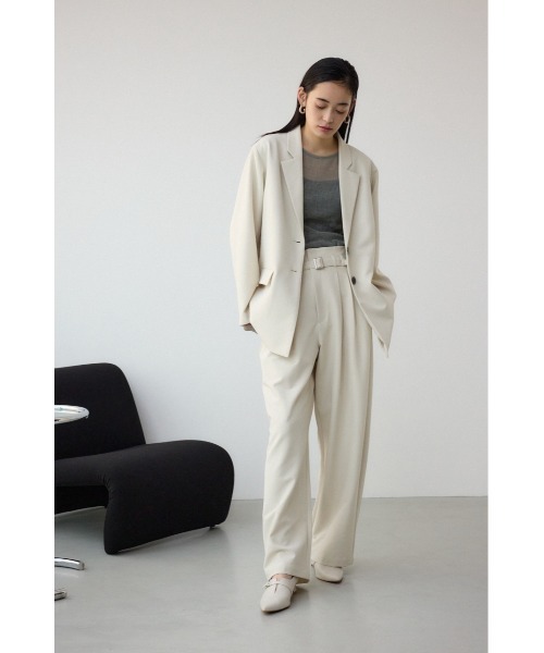 AZUL by moussy(アズールバイマウジー)の「ベルト付きテーラードジャケット(テーラードジャケット・レディース・ブラック/ライトベージュ・FREE)」の16枚目の写真