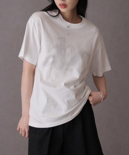 Ulysses(ユリシス)の「ロゴプリントTシャツ(Tシャツ/カットソー・レディース・ホワイト/ダークグレー/ブラック・L/M)」の2枚目の写真