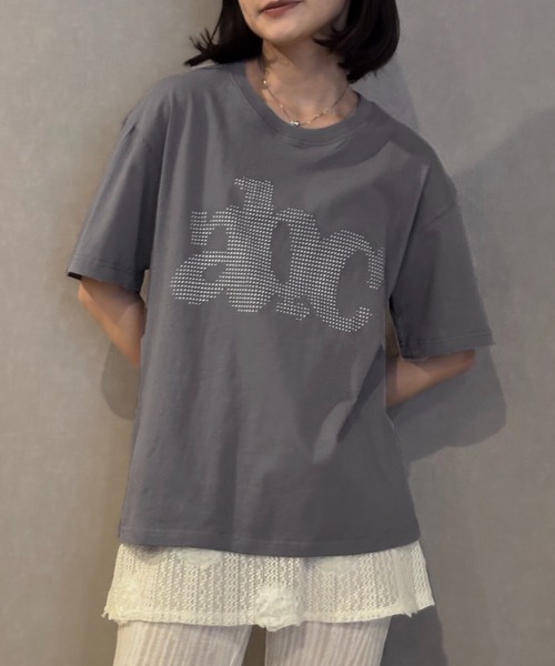 Ulysses(ユリシス)の「ロゴプリントTシャツ(Tシャツ/カットソー・レディース・ホワイト/ダークグレー/ブラック・L/M)」の3枚目の写真