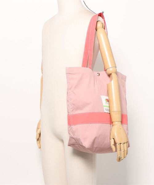 FRUIT OF THE LOOM(フルーツオブザルーム)の「FRUIT OF THE LOOM / FTL NYLON SHOULDER TOTE BAG L / 80310400(トートバッグ・レディース・グレー/チャコールグレー/ミント/ネイビー/ピンク・ONESIZE)」の14枚目の写真