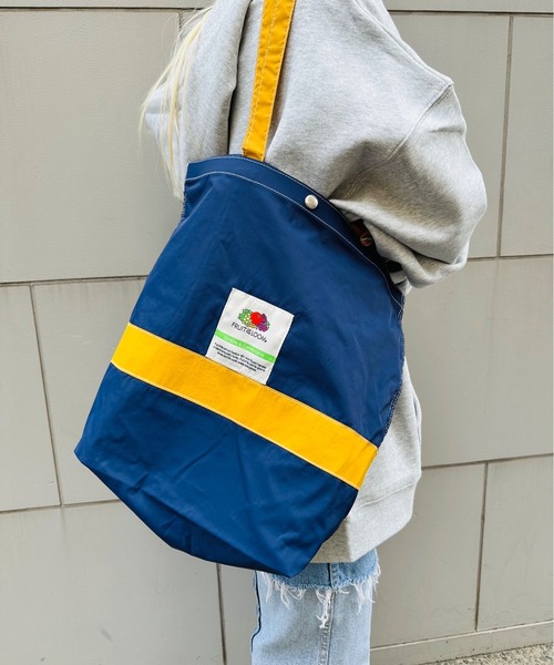 FRUIT OF THE LOOM(フルーツオブザルーム)の「FRUIT OF THE LOOM / FTL NYLON SHOULDER TOTE BAG L / 80310400(トートバッグ・レディース・グレー/チャコールグレー/ミント/ネイビー/ピンク・ONESIZE)」の16枚目の写真