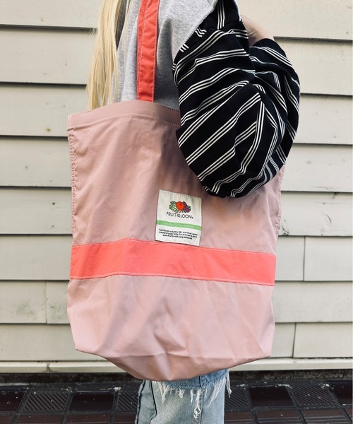 FRUIT OF THE LOOM(フルーツオブザルーム)の「FRUIT OF THE LOOM / FTL NYLON SHOULDER TOTE BAG L / 80310400(トートバッグ・レディース・グレー/チャコールグレー/ミント/ネイビー/ピンク・ONESIZE)」の17枚目の写真