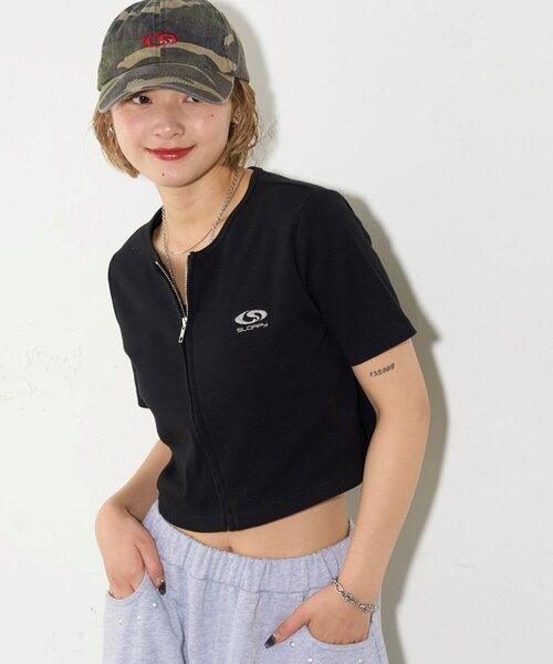 WHO'S WHO gallery(フーズフーギャラリー)の「【SLOPPY/スロッピー】フューチャーロゴジップTEE(Tシャツ/カットソー・レディース・ブラック/チャコールグレー/ブラック系その他/ホワイト・FREE)」の13枚目の写真