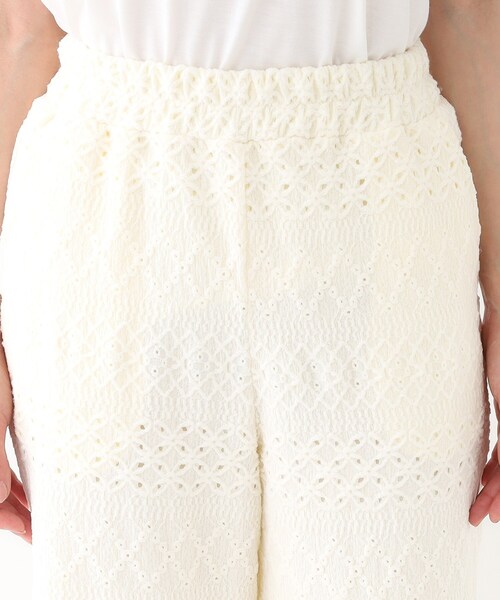 SHOO・LA・RUE(シューラルー)の「【S-LL】レースが目を惹く ジャカードイージーパンツ(その他パンツ・レディース・オフホワイト/チャコールグレー/ブラック・01/03/02/04)」の14枚目の写真