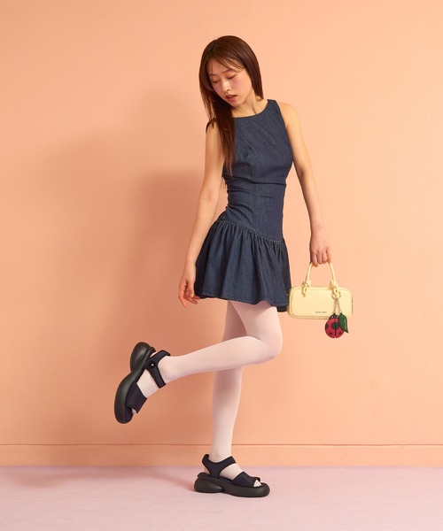 CHARLES & KEITH（チャールズ & キース）の「Sammie サミー ノットハンドルイロンゲイティッドバッグ（トートバッグ・レディース・ピンク系その他5/ライトイエロー/クリーム・S）」の8枚目の写真