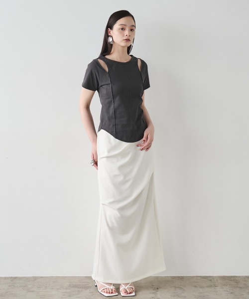 AIC.（エーアイシー）の「カットアウトピンタックフィットTシャツ（Tシャツ/カットソー・レディース・オフホワイト/チャコールグレー・FREE）」の13枚目の写真