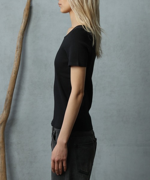 paradigm（パラダイム）の「【paradigm】コットンリブスクエアネックカットソー半袖（Tシャツ/カットソー・レディース・ブラック/グレー/ホワイト/チャコールグレー・SMALL/MEDIUM）」の8枚目の写真