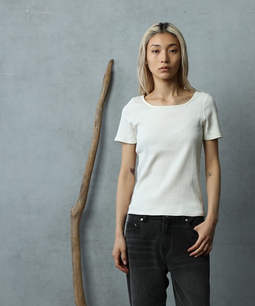 paradigm（パラダイム）の「【paradigm】コットンリブスクエアネックカットソー半袖（Tシャツ/カットソー・レディース・ブラック/グレー/ホワイト/チャコールグレー・SMALL/MEDIUM）」の11枚目の写真