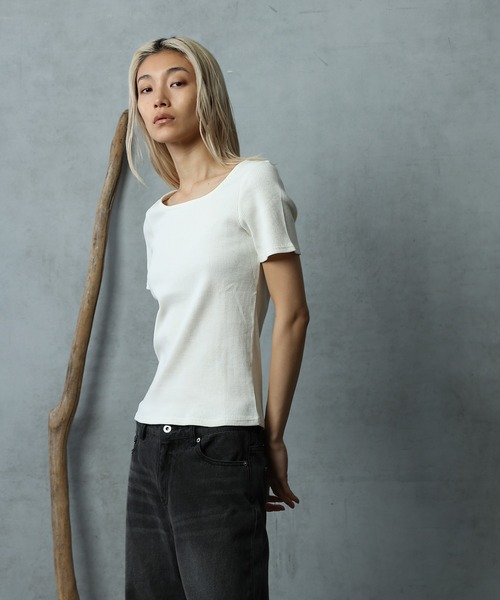 paradigm（パラダイム）の「【paradigm】コットンリブスクエアネックカットソー半袖（Tシャツ/カットソー・レディース・ブラック/グレー/ホワイト/チャコールグレー・SMALL/MEDIUM）」の12枚目の写真