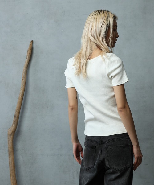 paradigm（パラダイム）の「【paradigm】コットンリブスクエアネックカットソー半袖（Tシャツ/カットソー・レディース・ブラック/グレー/ホワイト/チャコールグレー・SMALL/MEDIUM）」の14枚目の写真