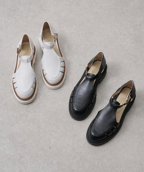 BEARDSLEY(ビアズリー)の「《CORSO ROMA 9》グルカサンダル(サンダル・レディース・ブラック/ホワイト・38/36/37/35)」の1枚目の写真