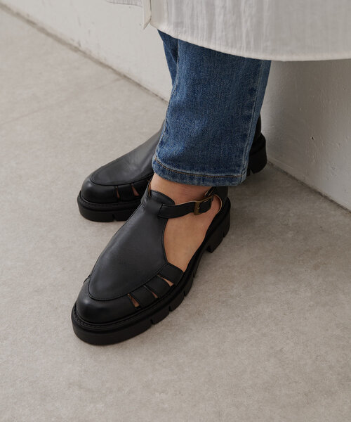 BEARDSLEY(ビアズリー)の「《CORSO ROMA 9》グルカサンダル(サンダル・レディース・ブラック/ホワイト・38/36/37/35)」の16枚目の写真