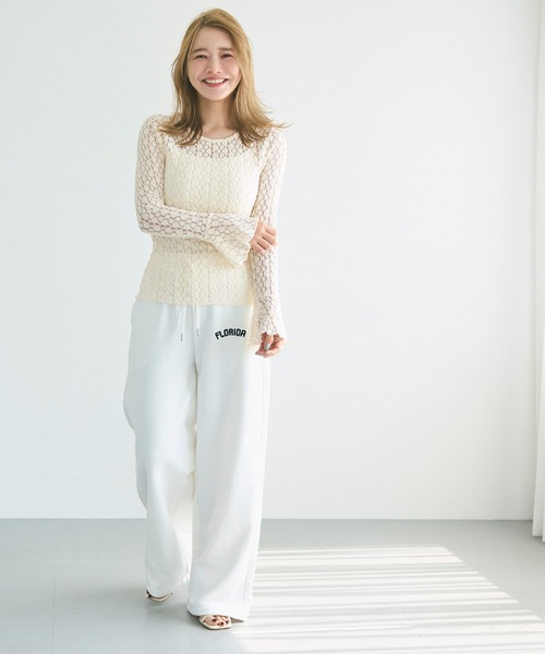 coca（coca）（コカ）の「フレアスリーブレーストップス（Tシャツ