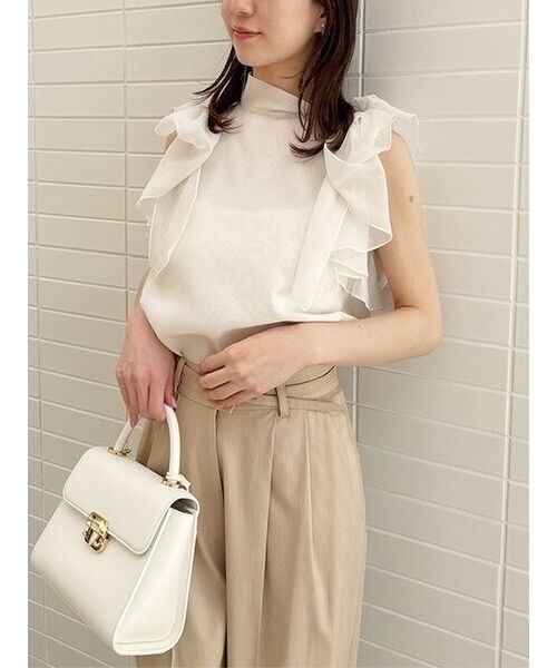 SNIDEL（スナイデル）の「リボンスリーブオーガンシースルーブラウス（シャツ/ブラウス・レディース・アイボリー/ベージュ/ネイビー・FREE）」の17枚目の写真