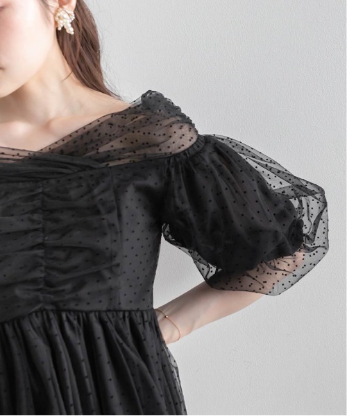 RANDA（ランダ）の「チュールペプラムオフショルブラウス（シャツ/ブラウス・レディース・ブラック/アイボリー/グレー・1/0）」の13枚目の写真