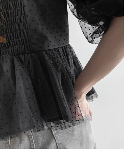 RANDA（ランダ）の「チュールペプラムオフショルブラウス（シャツ/ブラウス・レディース・ブラック/アイボリー/グレー・1/0）」の14枚目の写真