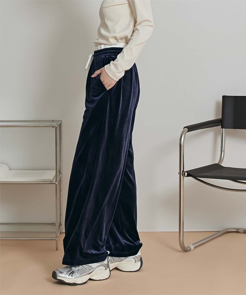 miette(ミエット)の「ダブルウエストベロアワイドパンツ(その他パンツ・レディース・ネイビー/ボルドー・M/S)」の8枚目の写真